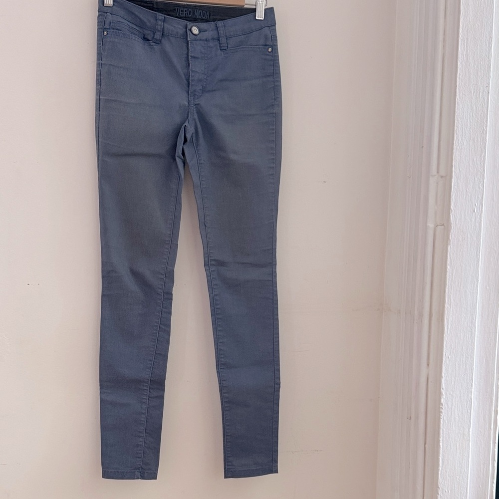 Vero Moda 5 low rise pants sz EU 25/32